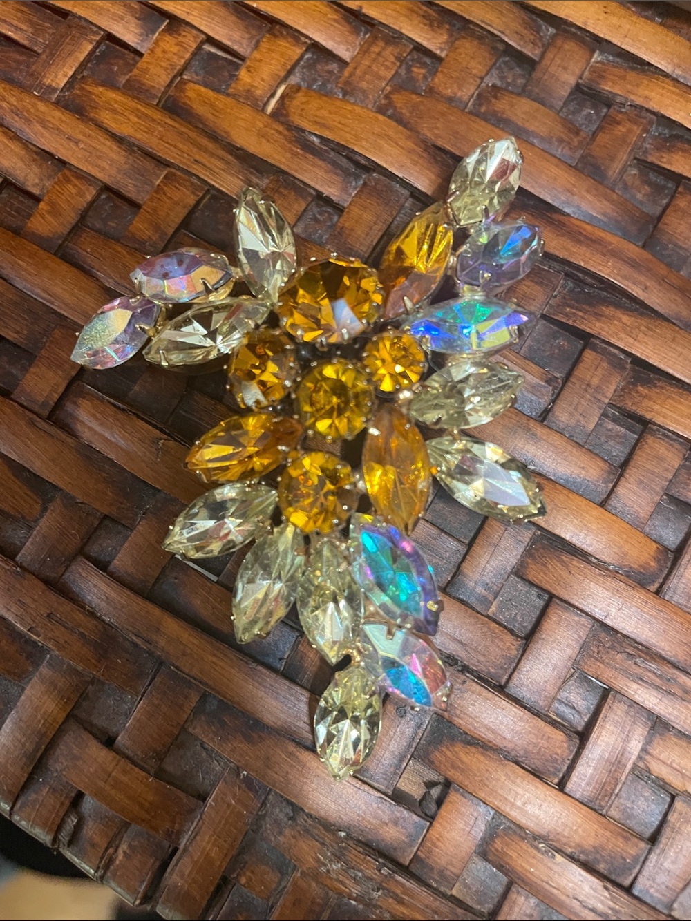 Vintage rhinestone burst  Brooch
